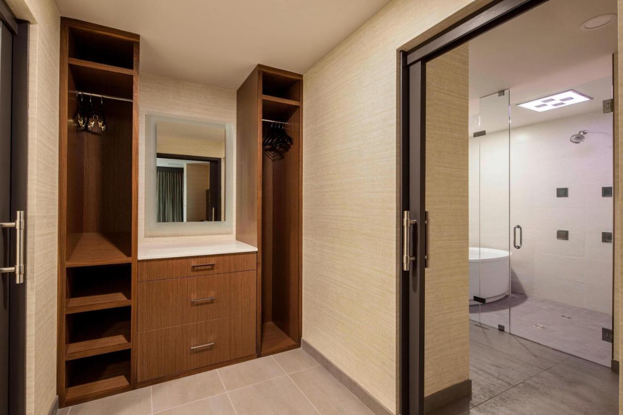 The Westin Milwaukee Otel Dış mekan fotoğraf